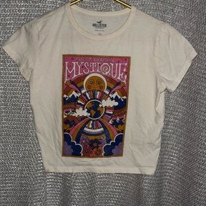 Hollister Graphic Tee